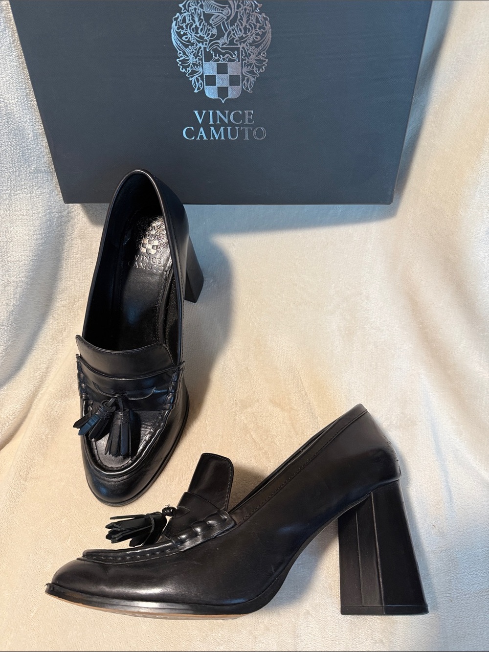 Vince Camuto Chelivia Black Leather Tassel Block-Heel Loafers, in Box. Size 9